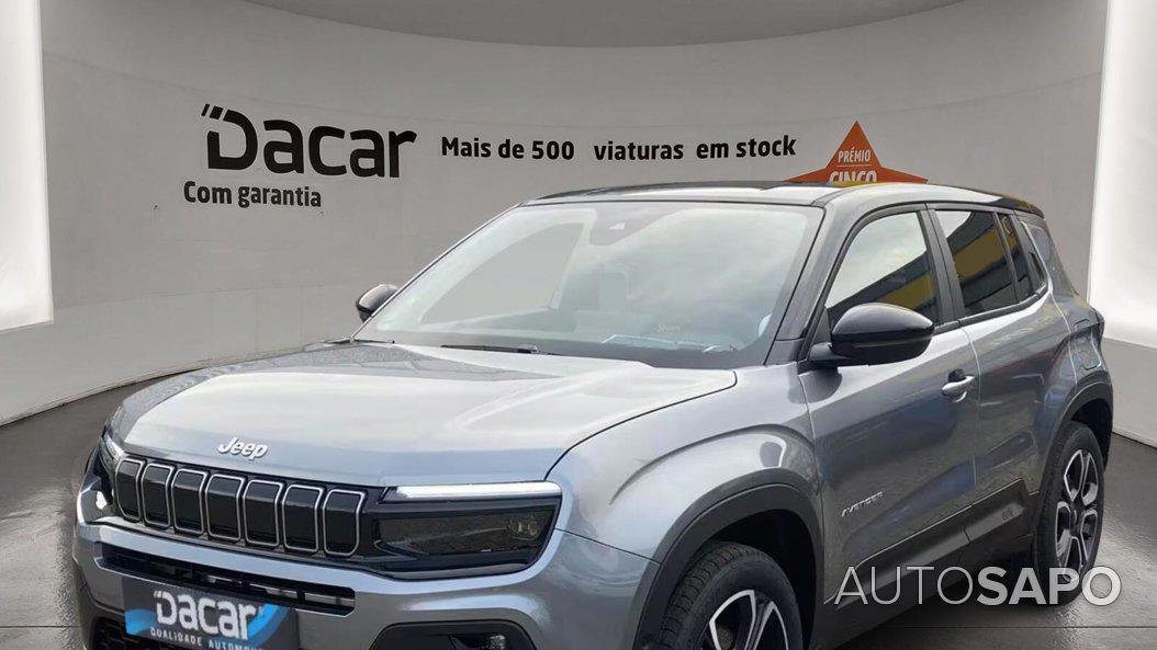 Jeep Avenger 54 kWh Summit de 2025