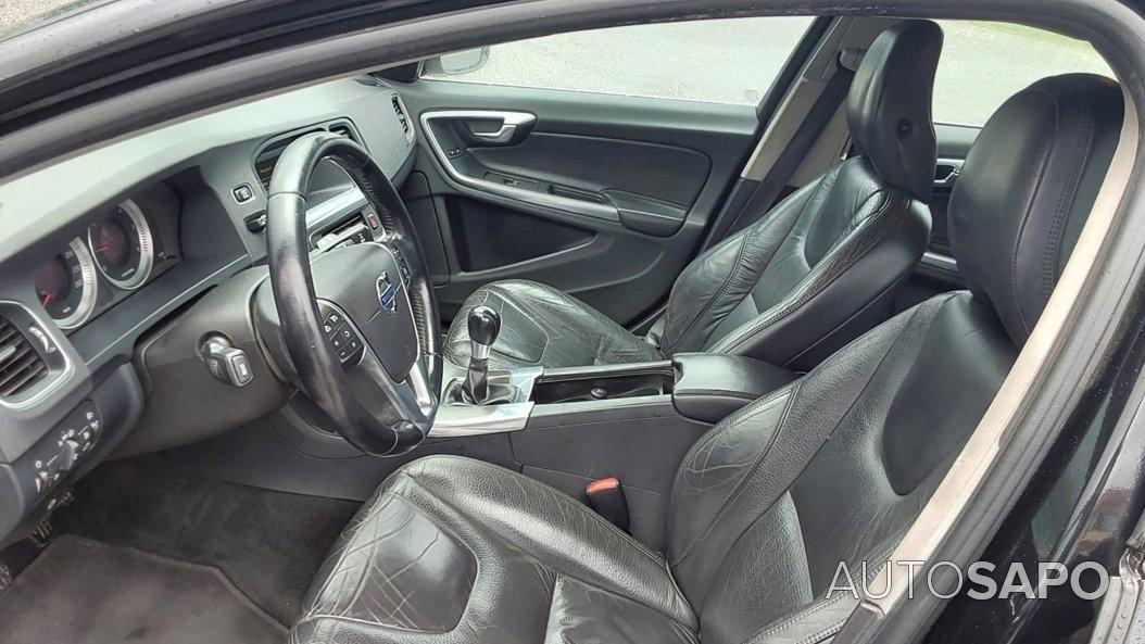 Volvo V60 1.6 D2 Drive Momentum Start/Stop de 2012