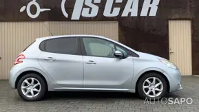 Peugeot 208 de 2012