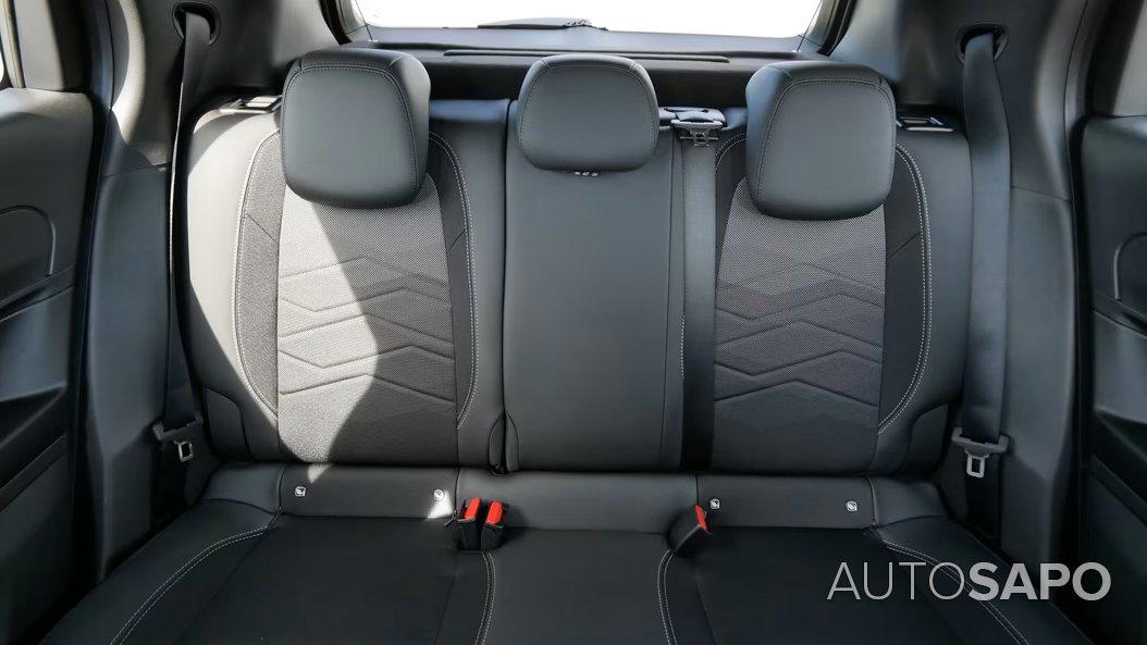 Jeep Avenger 54 kWh Summit de 2024