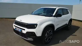 Jeep Avenger 54 kWh Summit de 2025