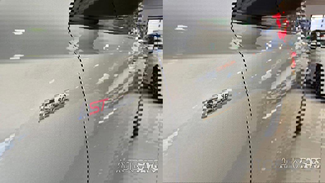 Ford Focus 1.0 EcoBoost MHEV ST-Line de 2022