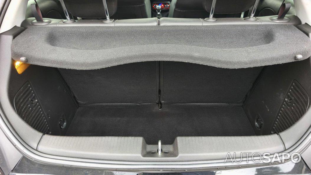 Opel Adam 1.0 T Black Jack de 2016