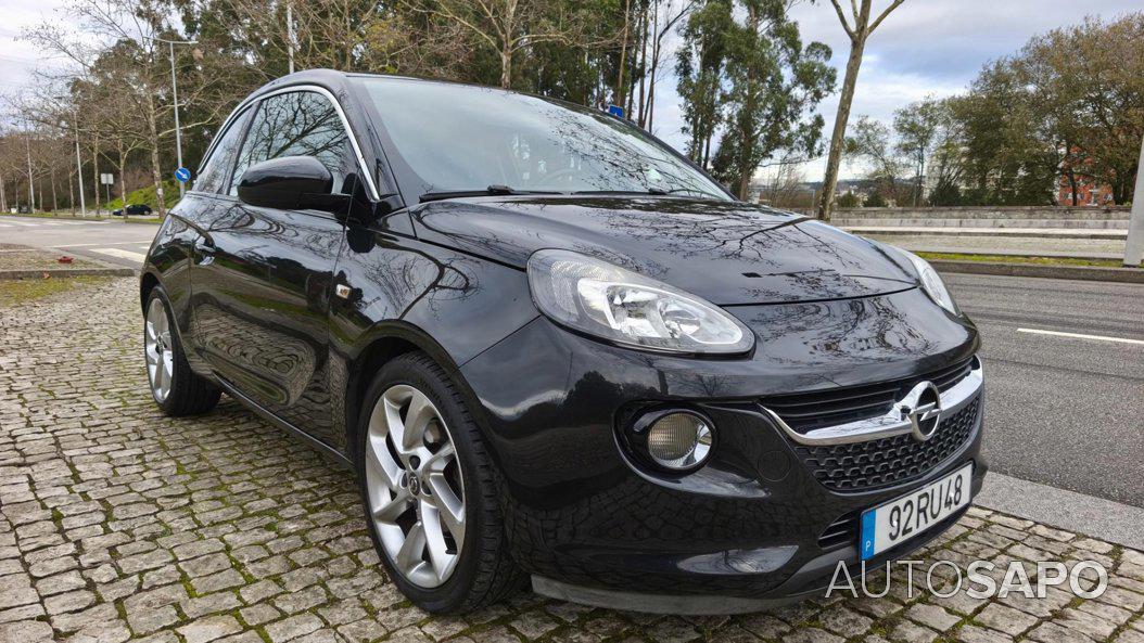 Opel Adam 1.0 T Black Jack de 2016