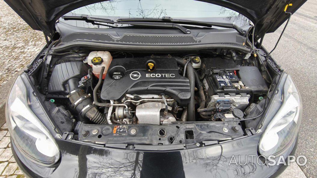 Opel Adam 1.0 T Black Jack de 2016