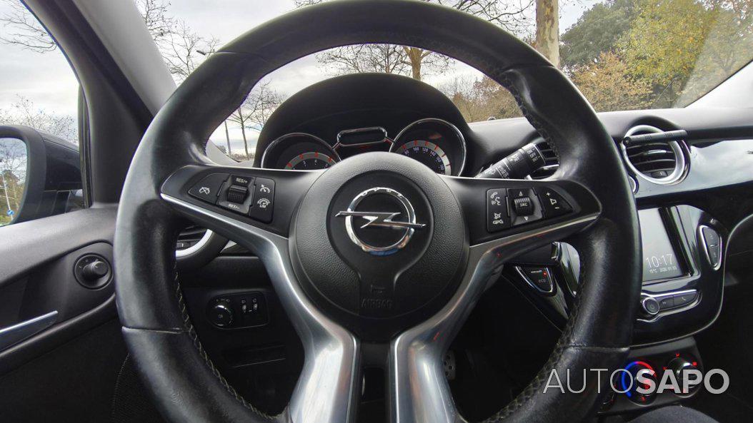 Opel Adam 1.0 T Black Jack de 2016