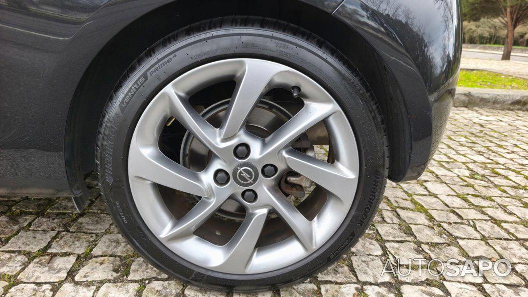 Opel Adam 1.0 T Black Jack de 2016