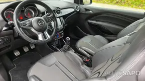 Opel Adam 1.0 T Black Jack de 2016