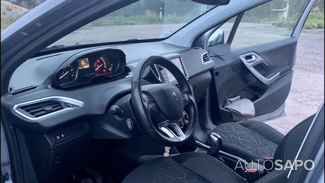 Peugeot 2008 1.2 PureTech Style de 2017