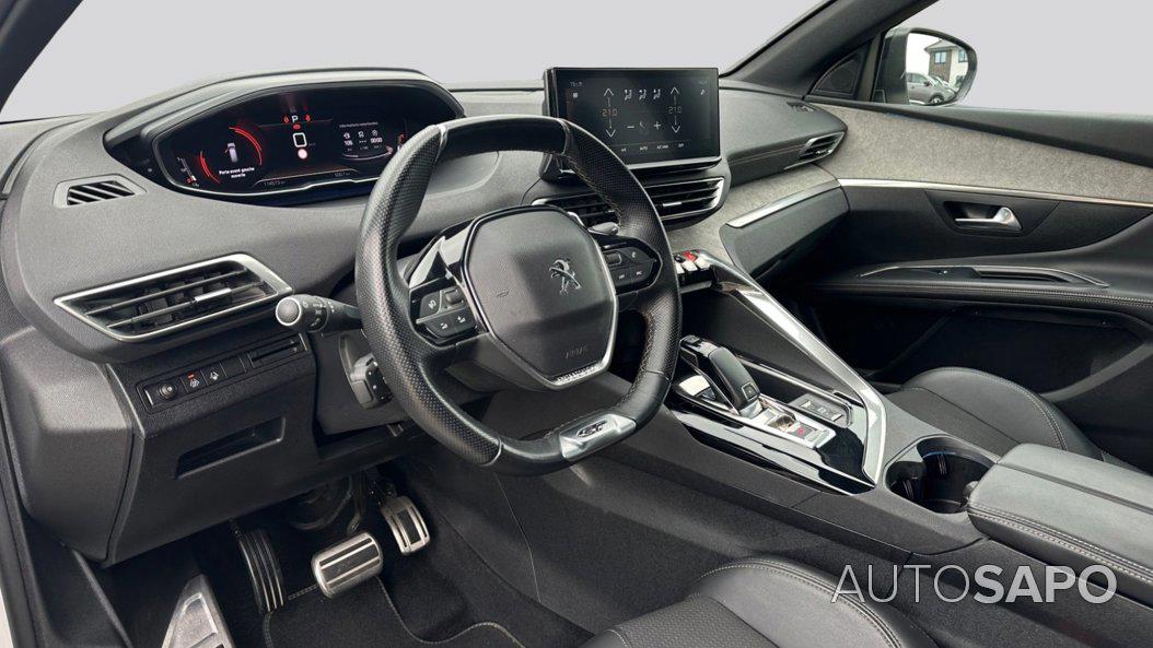 Peugeot 5008 de 2022