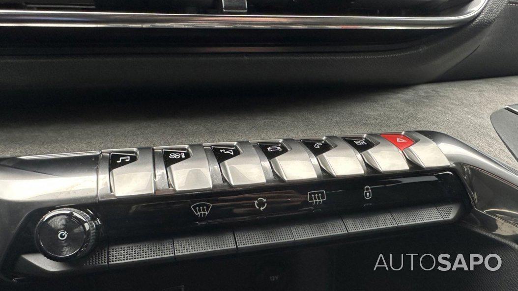 Peugeot 5008 de 2022