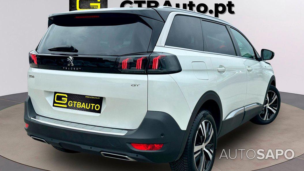 Peugeot 5008 de 2022