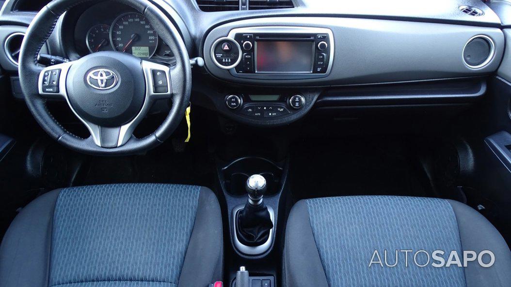 Toyota Yaris 1.4 D-4D AC de 2012