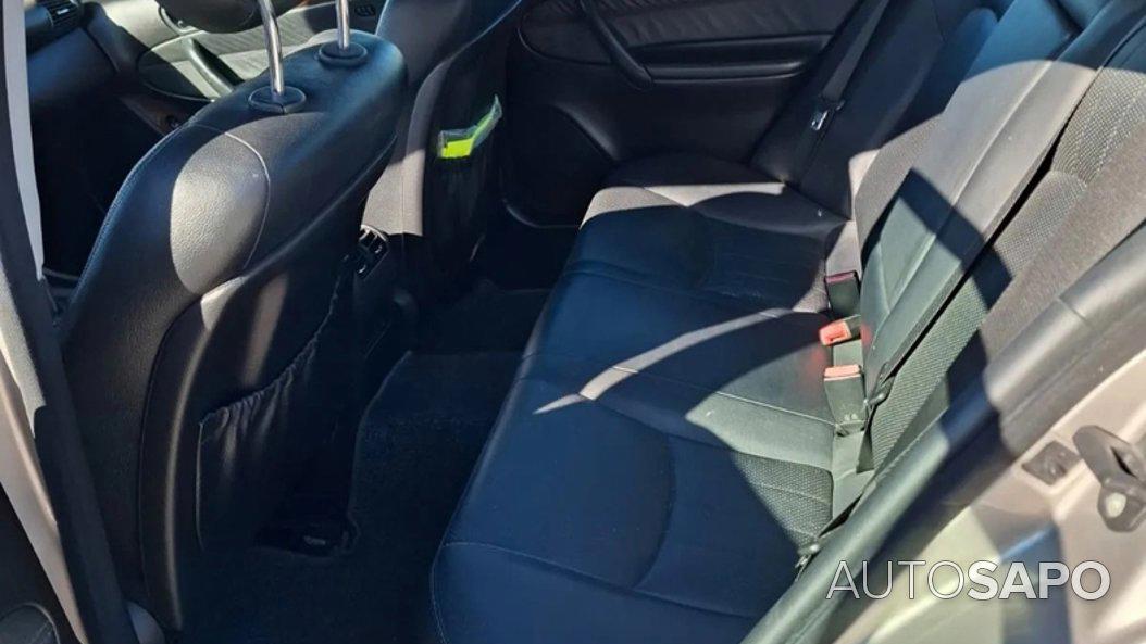 Mercedes-Benz 220 S de 2004