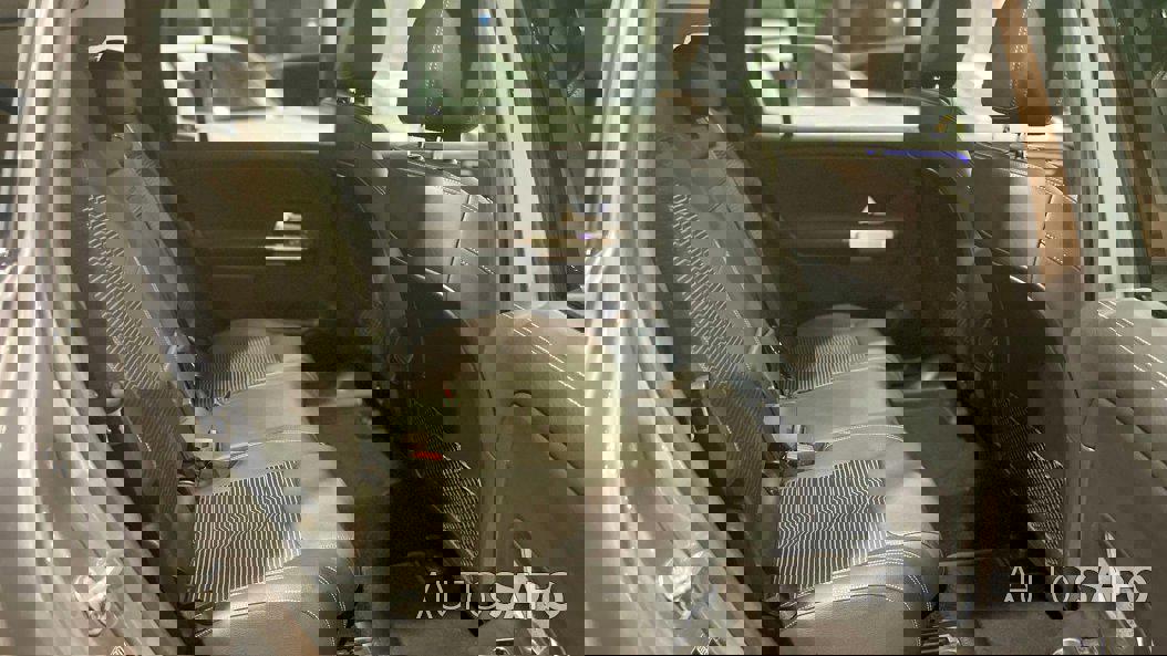 Mercedes-Benz EQB de 2022