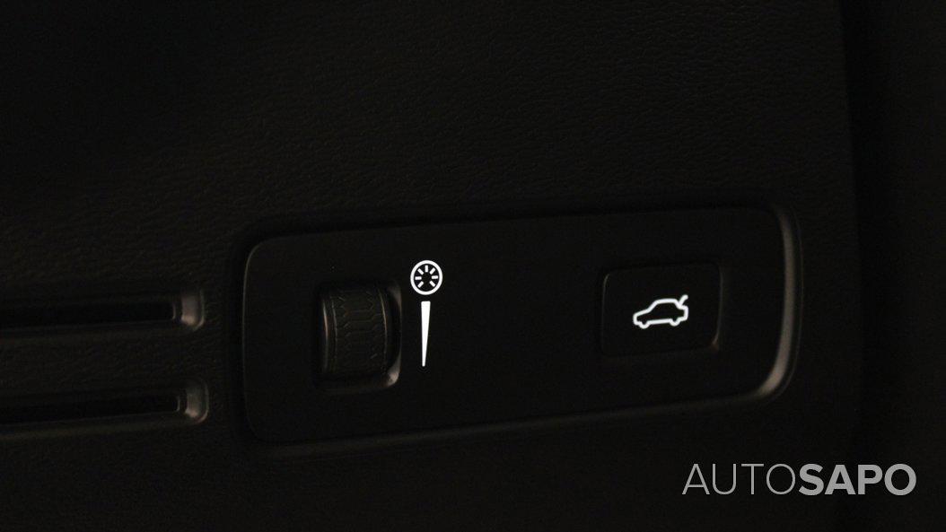 Volvo XC40 1.5 T2 Momentum de 2021