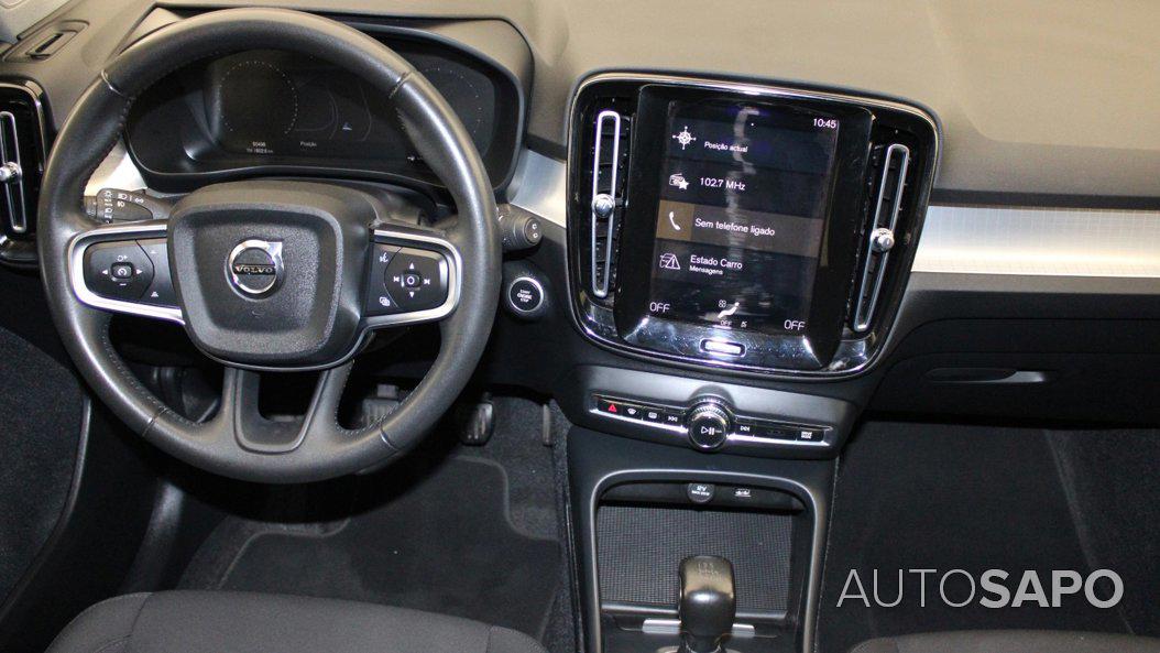 Volvo XC40 1.5 T2 Momentum de 2021