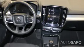 Volvo XC40 1.5 T2 Momentum de 2021