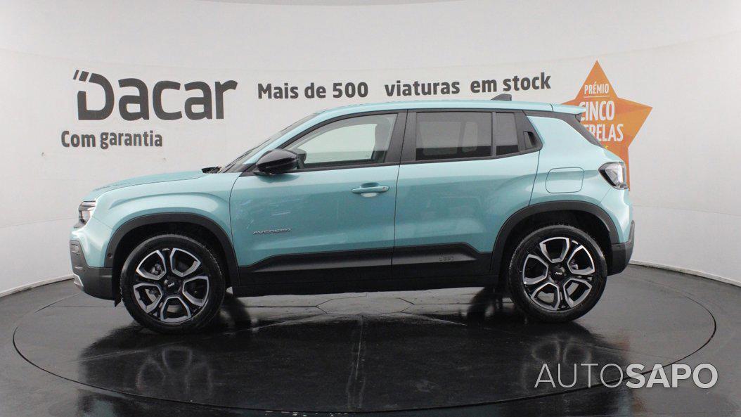 Jeep Avenger 54 kWh Summit de 2024
