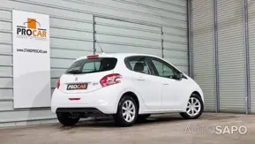 Peugeot 208 de 2014