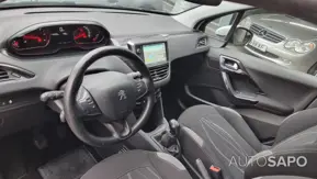 Peugeot 208 de 2014