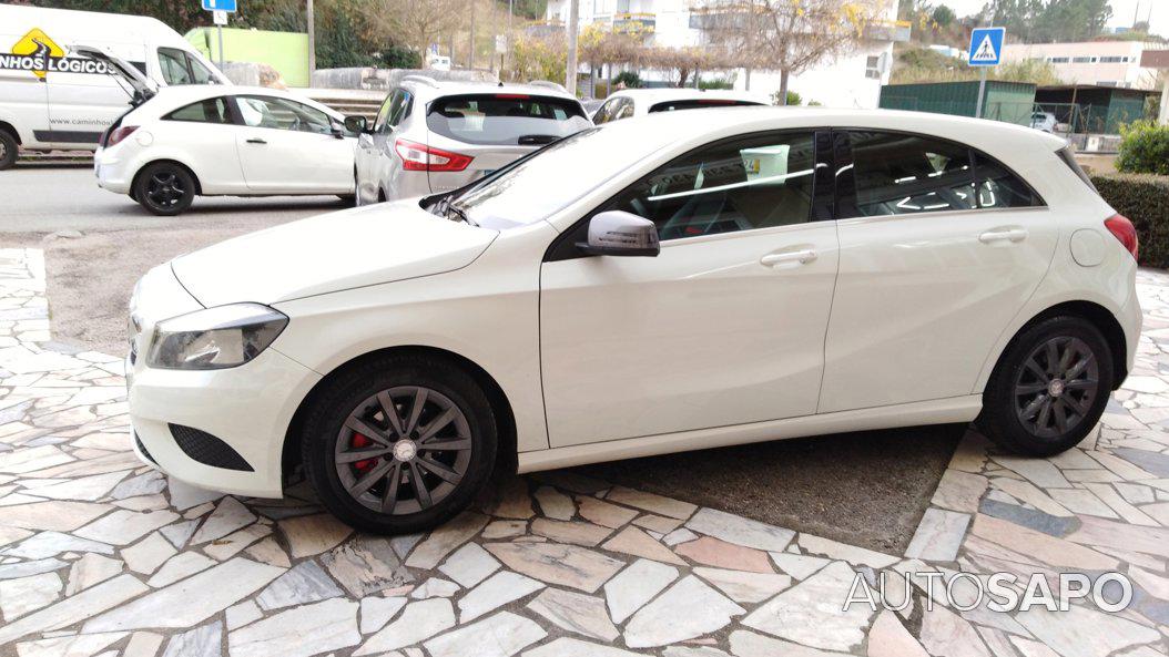 Mercedes-Benz Classe A 180 CDi BlueEfficiency Edition Style de 2013