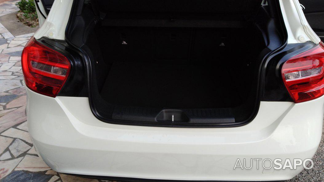 Mercedes-Benz Classe A 180 CDi BlueEfficiency Edition Style de 2013