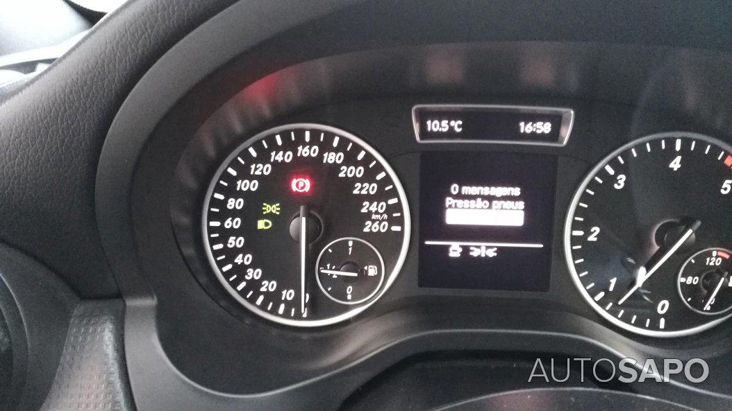 Mercedes-Benz Classe A 180 CDi BlueEfficiency Edition Style de 2013