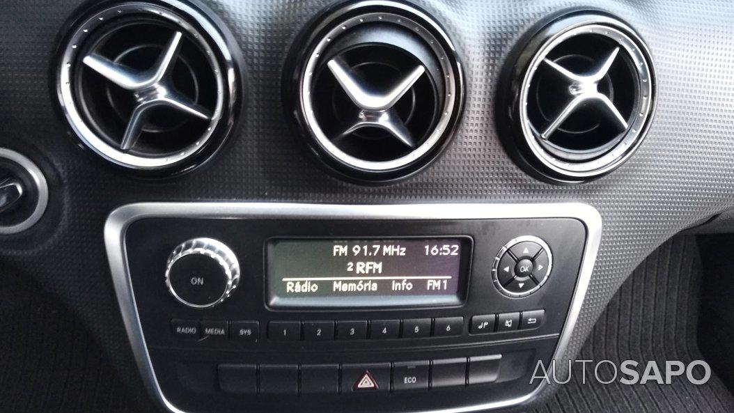 Mercedes-Benz Classe A 180 CDi BlueEfficiency Edition Style de 2013
