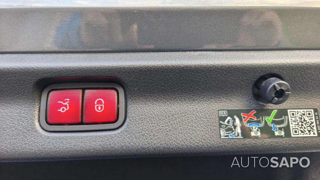 Mercedes-Benz EQE de 2025