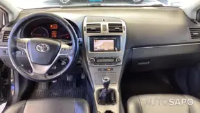 Toyota Avensis de 2011