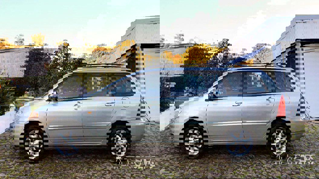 Toyota Corolla SW 1.4 D-4D Sol de 2006