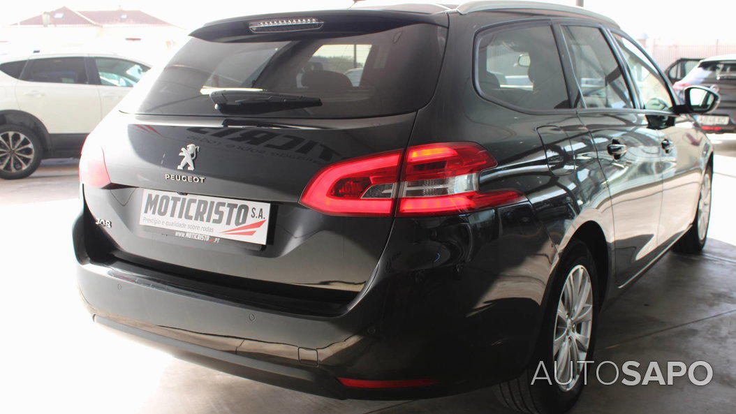 Peugeot 308 1.2 PureTech Style de 2019