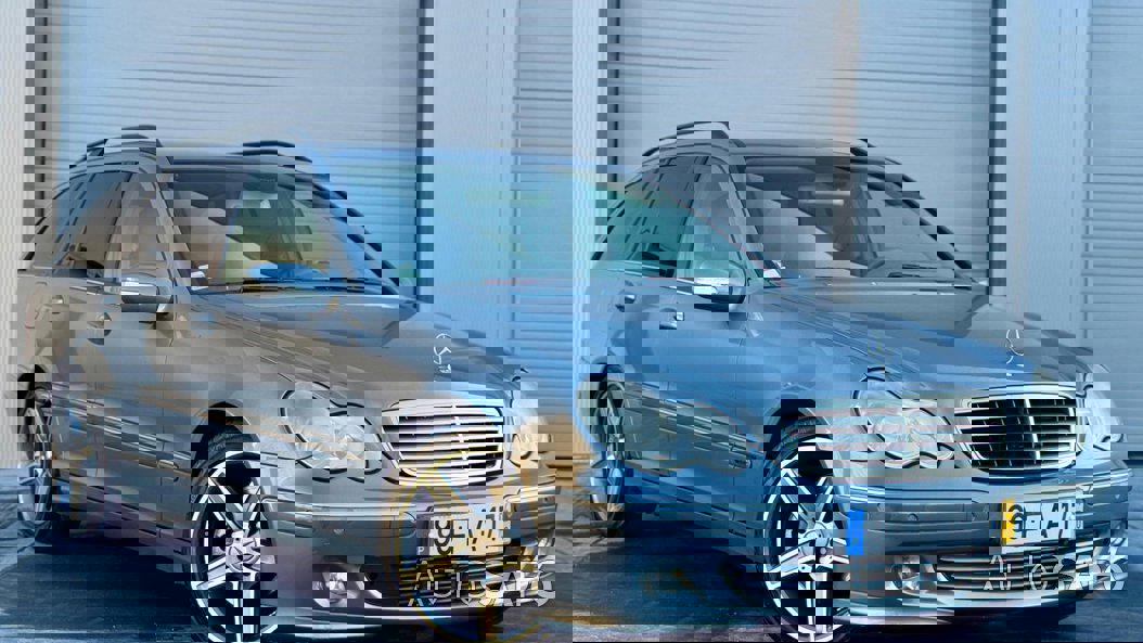 Mercedes-Benz Classe C de 2004