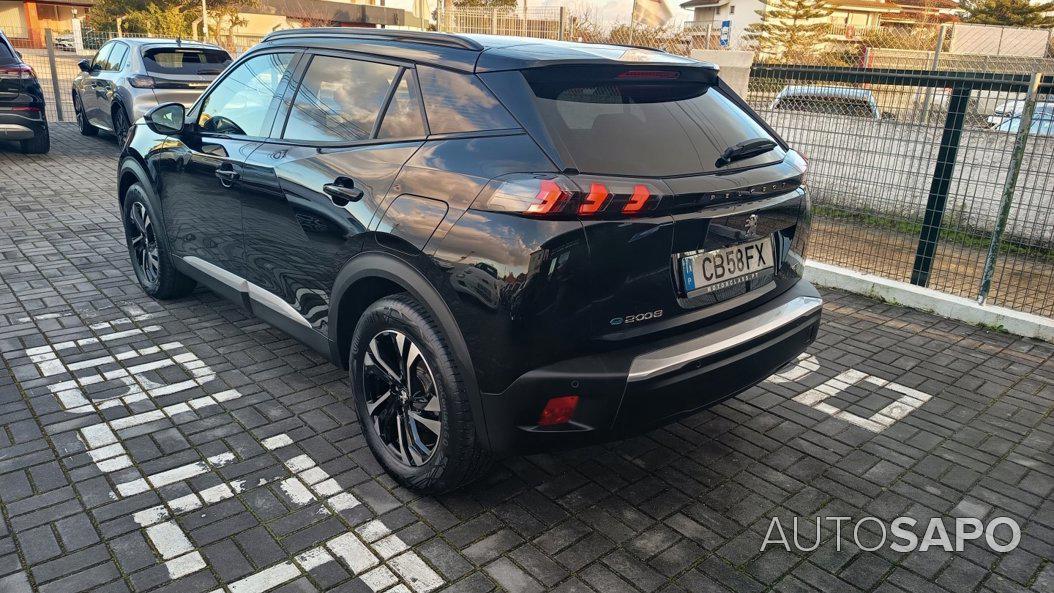 Peugeot e-2008 de 2023