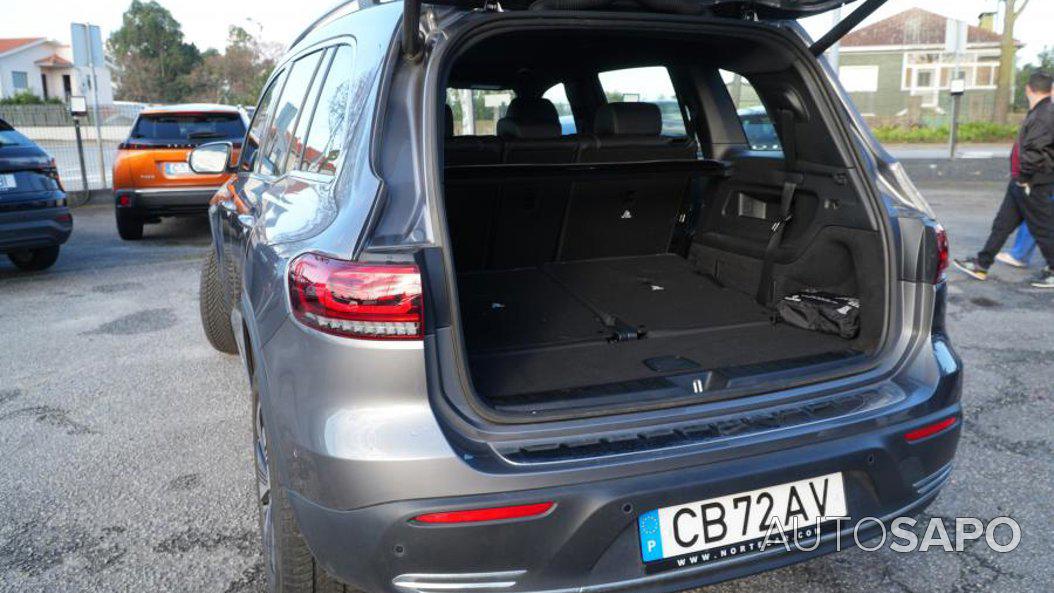 Mercedes-Benz EQB de 2023