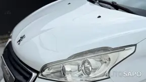 Peugeot 208 de 2014