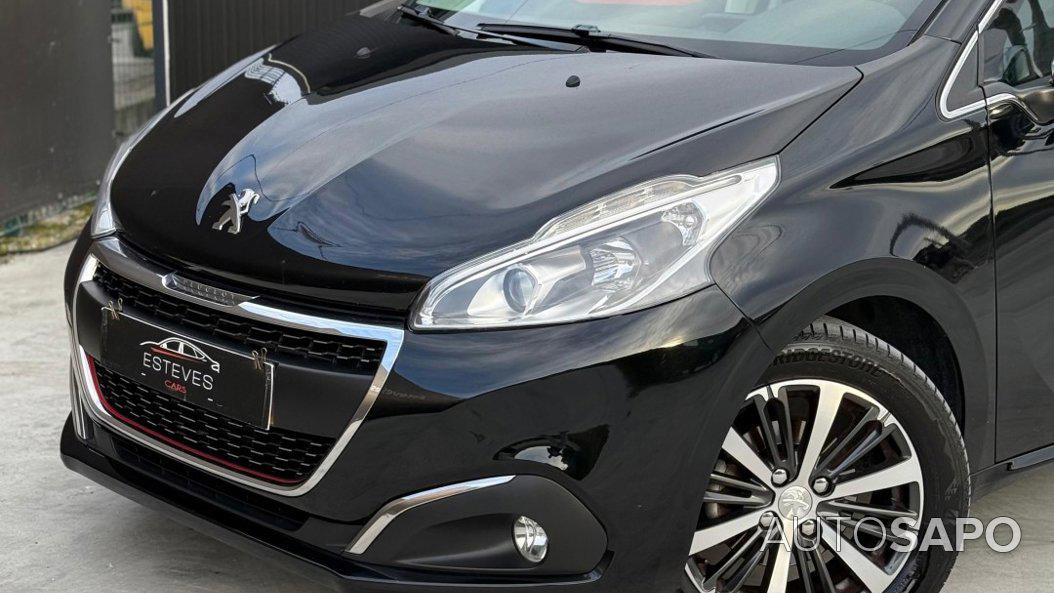 Peugeot 208 1.2 PureTech Allure de 2014