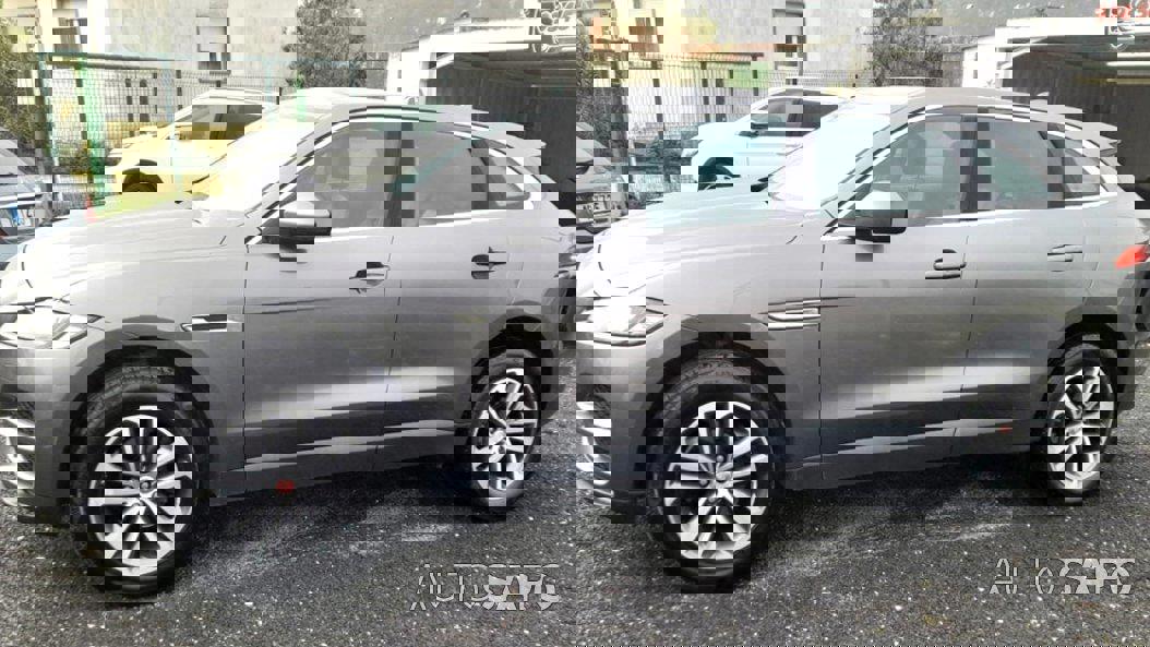 Jaguar F-Pace de 2016