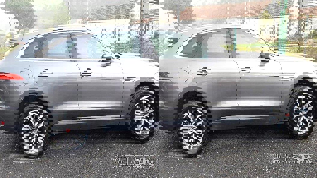 Jaguar F-Pace de 2016