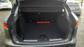 Jaguar F-Pace de 2016