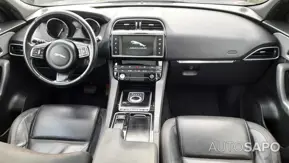 Jaguar F-Pace de 2016
