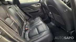 Jaguar F-Pace de 2016