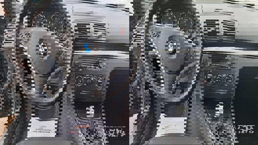 BMW Série 1 116 d Line Luxury de 2010