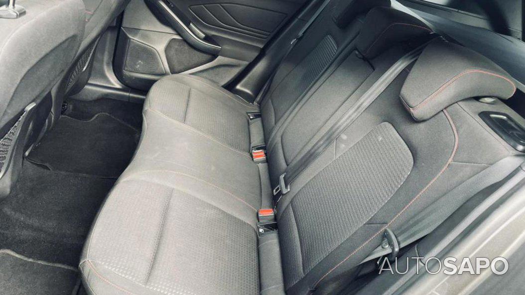 Ford Focus 1.0 EcoBoost ST-Line X de 2023