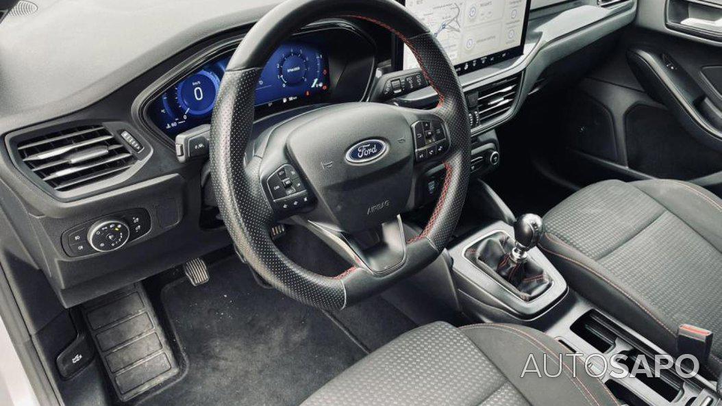 Ford Focus 1.0 EcoBoost MHEV ST-Line X de 2023