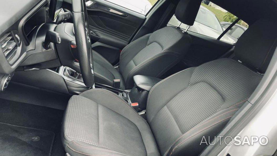 Ford Focus 1.0 EcoBoost MHEV ST-Line X de 2023