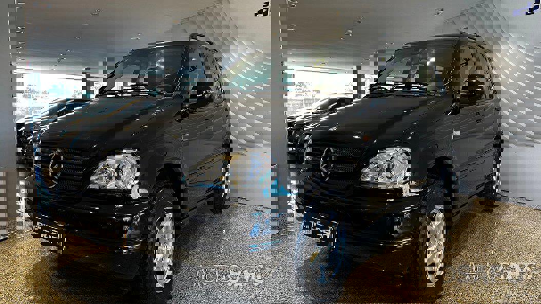 Mercedes-Benz Classe ML de 2001