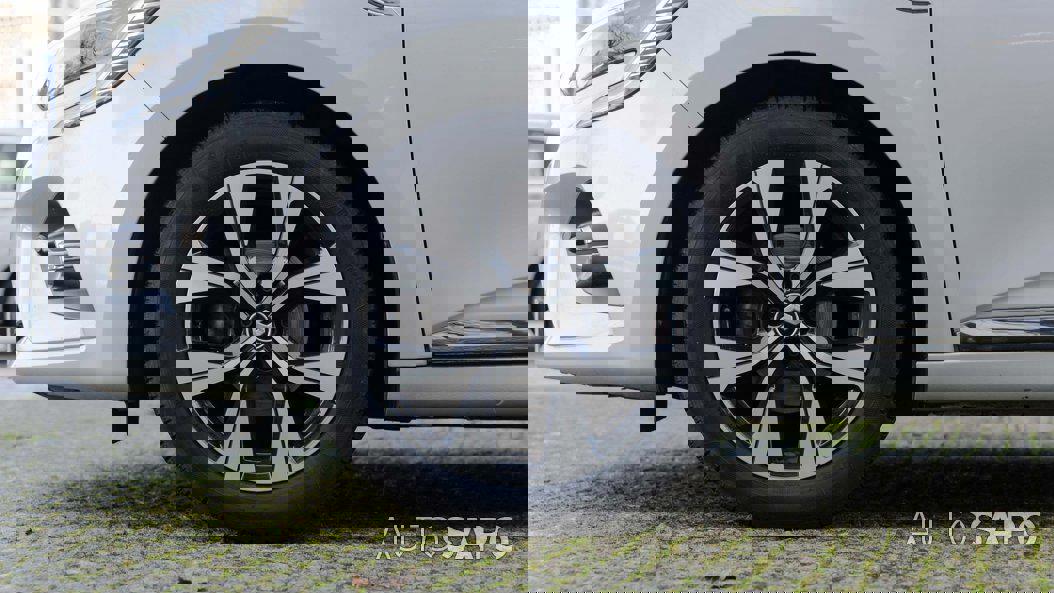 Renault Clio 1.0 TCe Limited Bi-Fuel de 2021