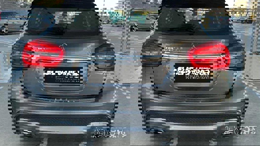 Mercedes-Benz Classe GLA de 2016